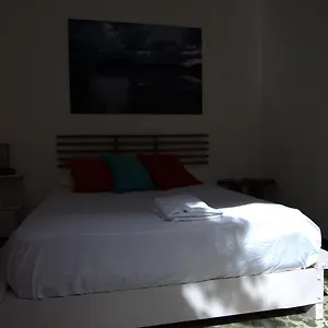 https://la-puerta-roja-guess-house.greaterantilleshotels.net